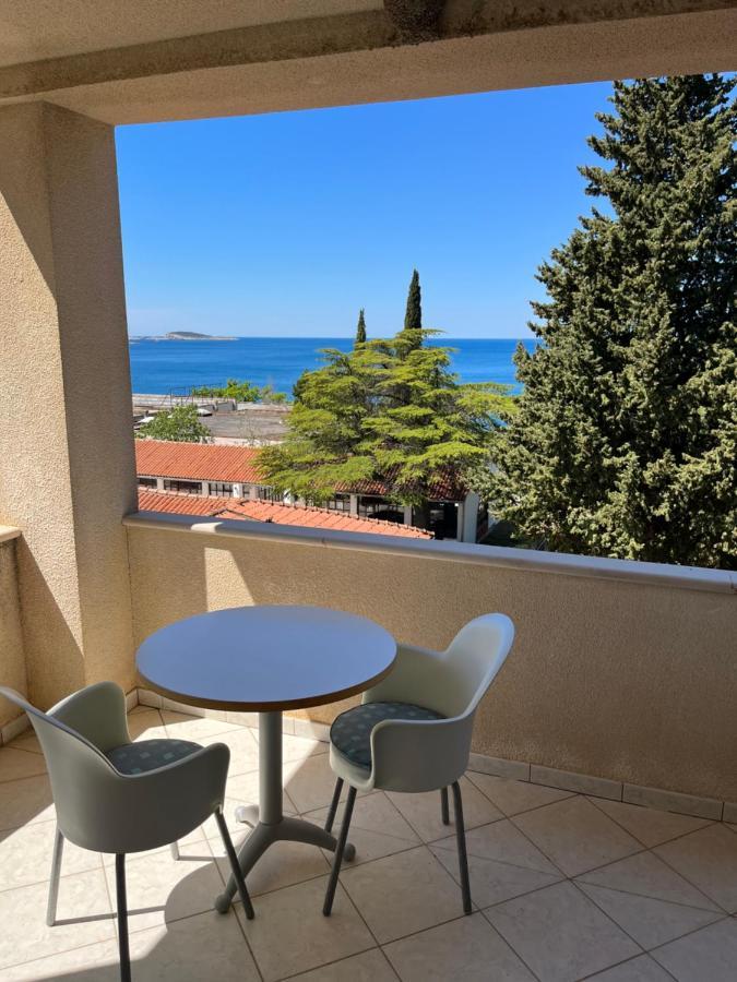 Aparthotel Plat Mlini Exterior photo